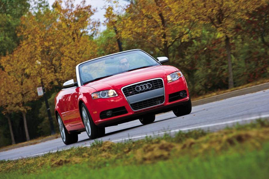  Audi S4 Cabriolet (B7, 8H) 2007 года  (NA) (фото 4 из 10)